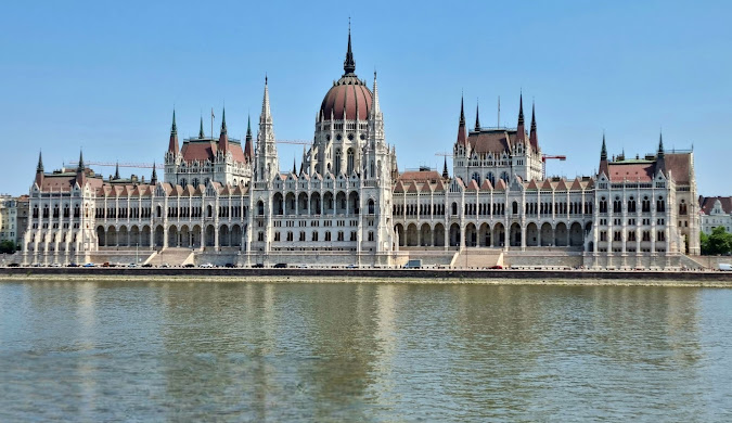 انتقال یورو به بوداپست مجارستان - صرافی امرالد